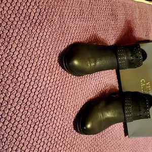 VINCE Camoto -CALLEY BOOTIES . 8.5M